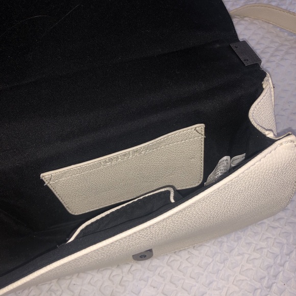 White Purse - Picture 4 of 4